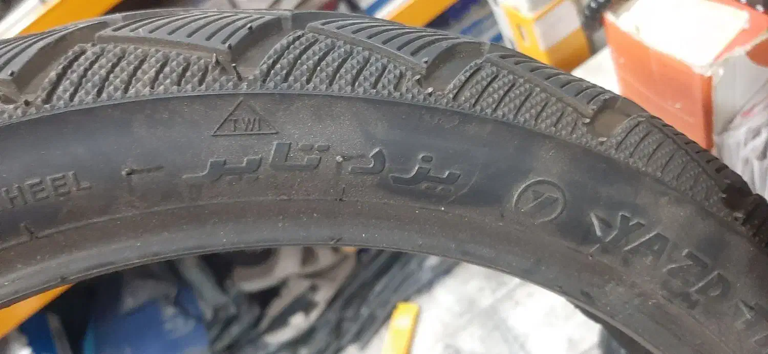 لاستیک موتور سیکلت آپاچی|قطعات یدکی و لوازم جانبی|مشهد, کوثر|دیوار