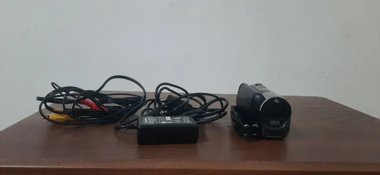 پاناسونیک وزنیت اصل|دوربین عکاسی و فیلمبرداری|همدان, |دیوار