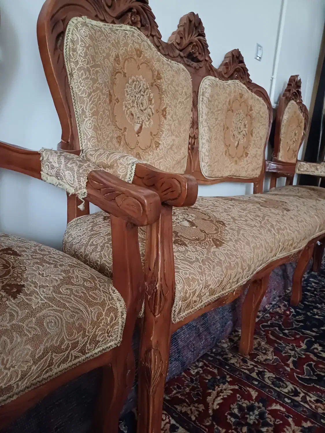 مبلمان|مبلمان خانگی و میز عسلی|بناب, |دیوار