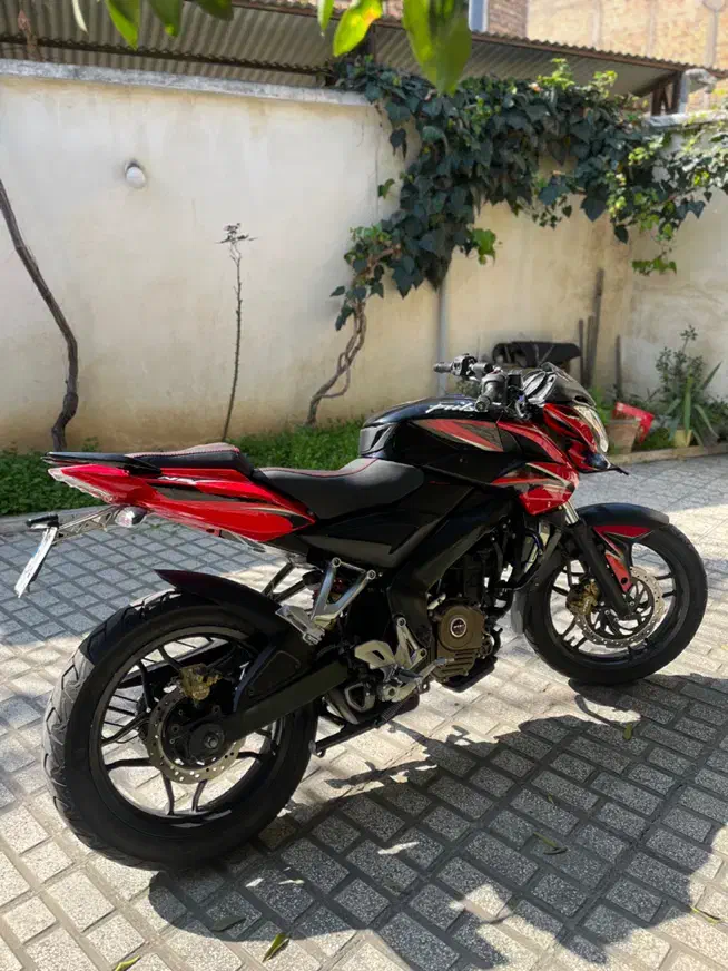 ns200|موتورسیکلت|گنبد کاووس, |دیوار