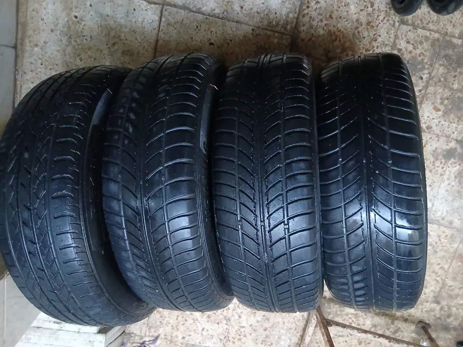 چهار حلقه لاستیک ۱۵ ال نود ۱۸۵|قطعات یدکی و لوازم جانبی|ورامین, ورامین|دیوار