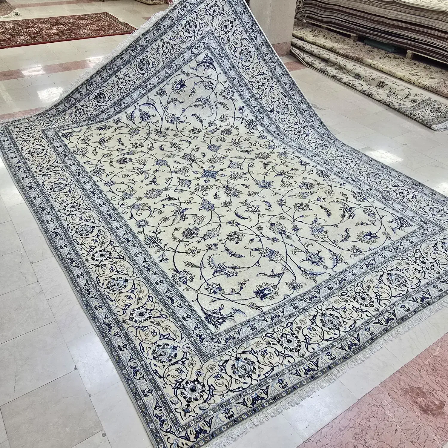 اینجا با هر بودجه ای فرش دستباف بخرید|فرش|تهران, آرارات|دیوار