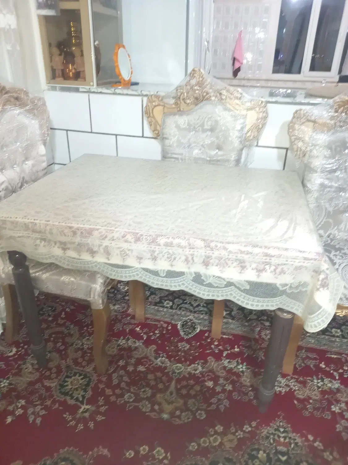 میزغذاخوری|میز و صندلی غذاخوری|مهاجران, |دیوار