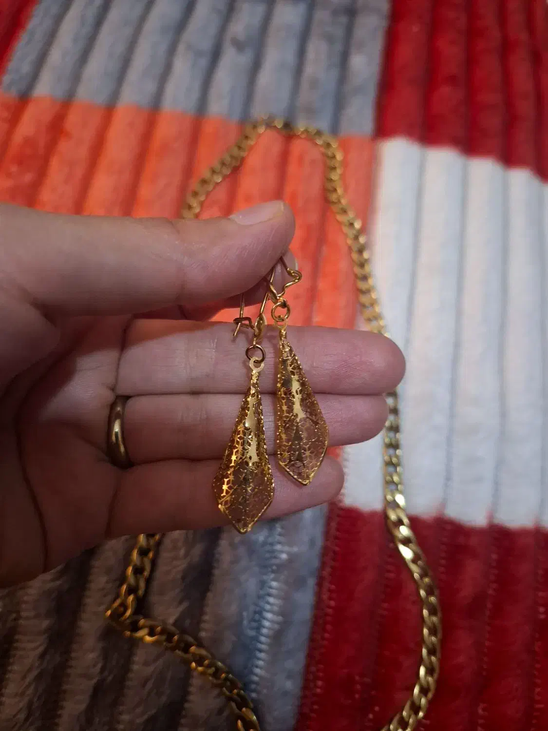 بدلیجات رنگ ثابت انگشتر گردنبند زنجیرگوشواره النگو|بدلیجات|قم, پردیسان|دیوار