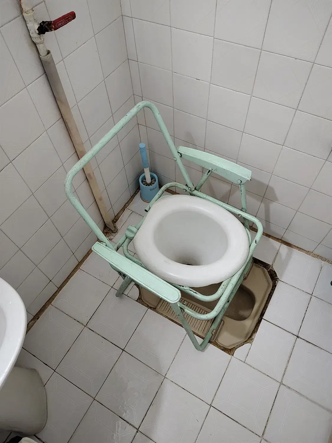 توالت فرنگی سیار متحرک تاشو|لوازم سرویس بهداشتی|ری, اقدسیه|دیوار