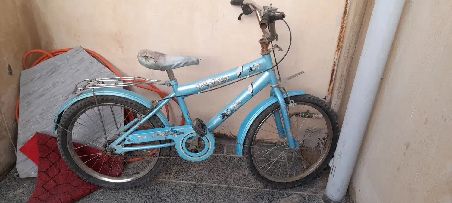 دوچرخه|دوچرخه، اسکیت، اسکوتر|کبودرآهنگ, |دیوار