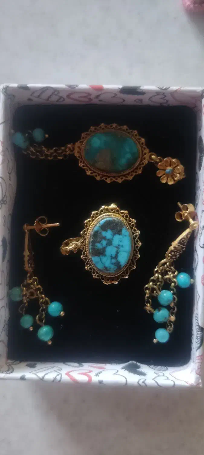 یک سرویس نیم ست طلا نگین فیروزه|جواهرات|تربتحیدریه, باغ ملی|دیوار