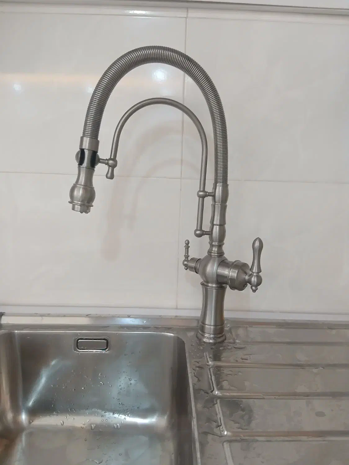 تعمیر و تعویض و نصب(لوله کشی و برقکاری)|خدمات پیشه و مهارت|بهبهان, |دیوار