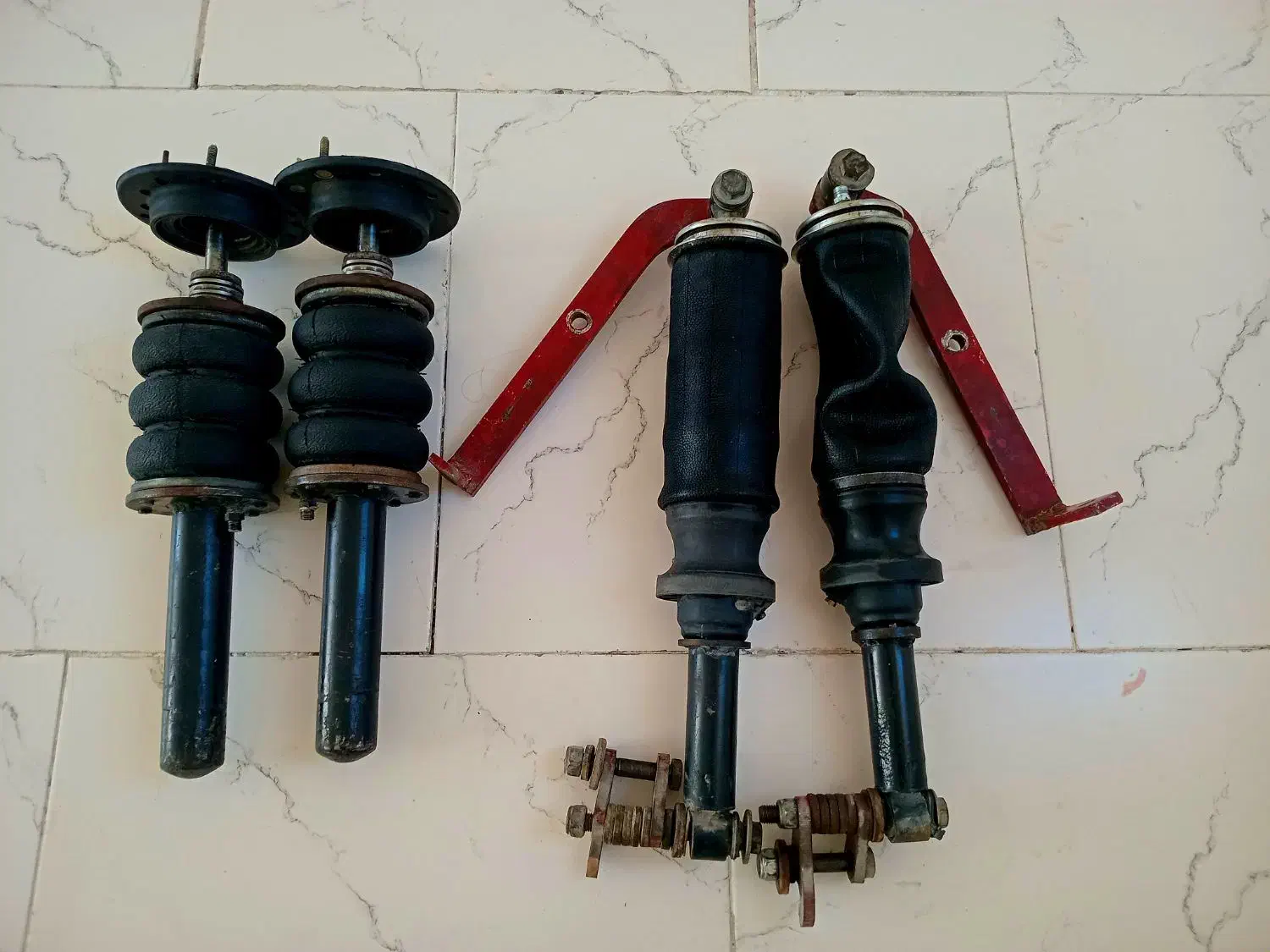 پنوماتیک(کمک بادی)پژو|قطعات یدکی و لوازم جانبی|شیروان (خراسان), |دیوار