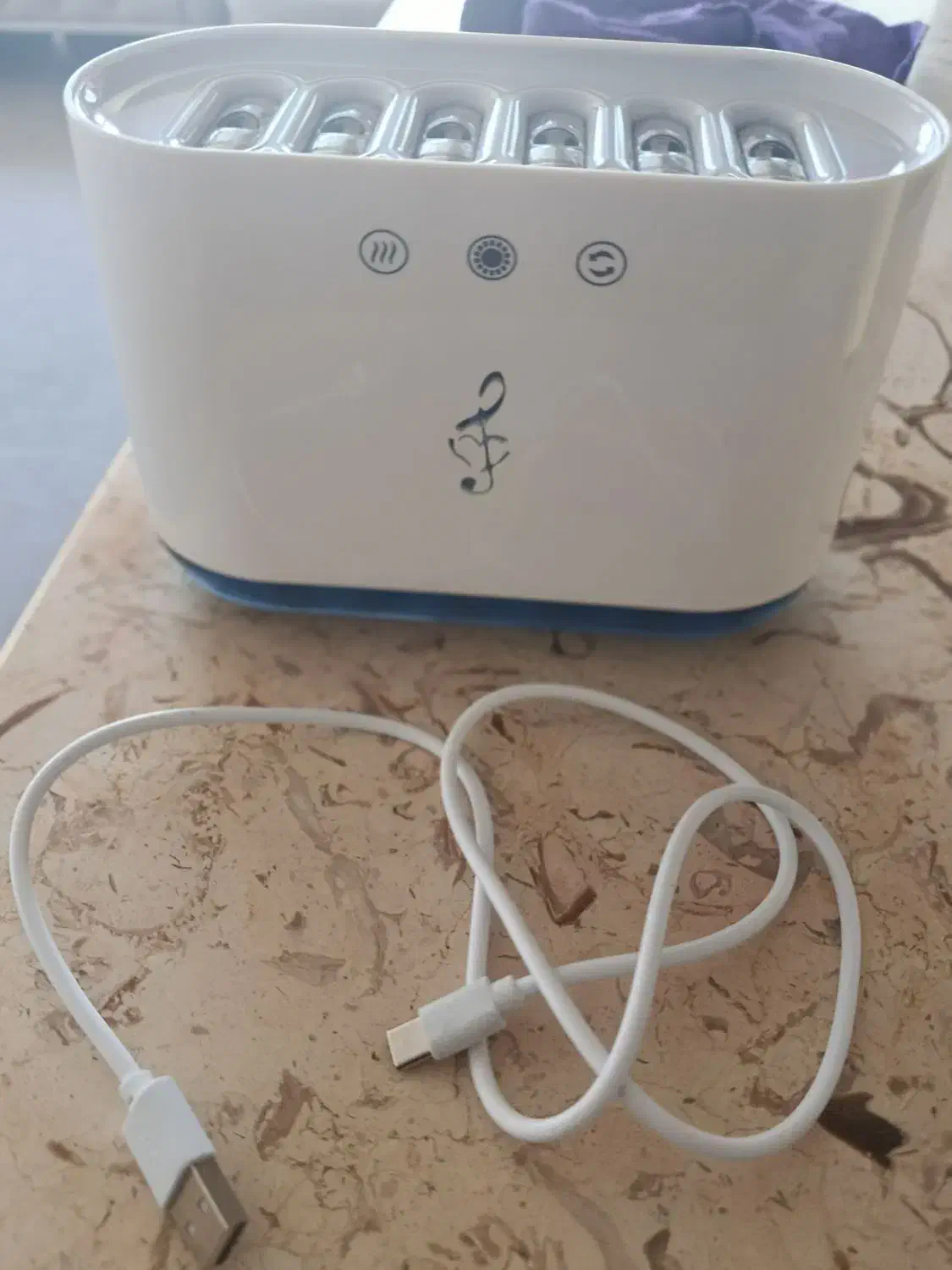 خوش بو کننده|پنکه و تصفیه‌کنندهٔ هوا|وزینه, |دیوار