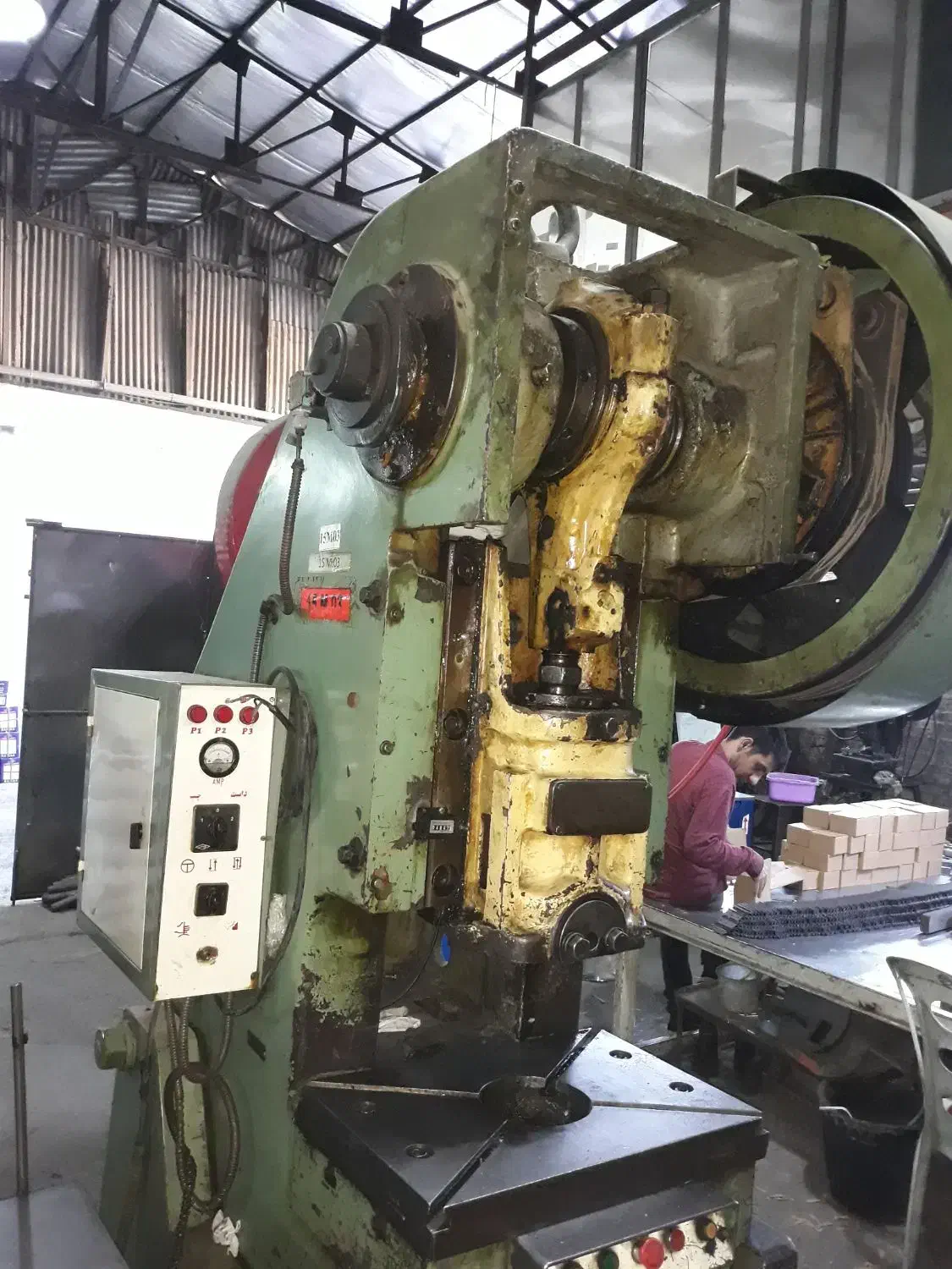 پرس ضربه ای ۴۰ تن روسی|ماشینآلات صنعتی|تهران, اکباتان|دیوار