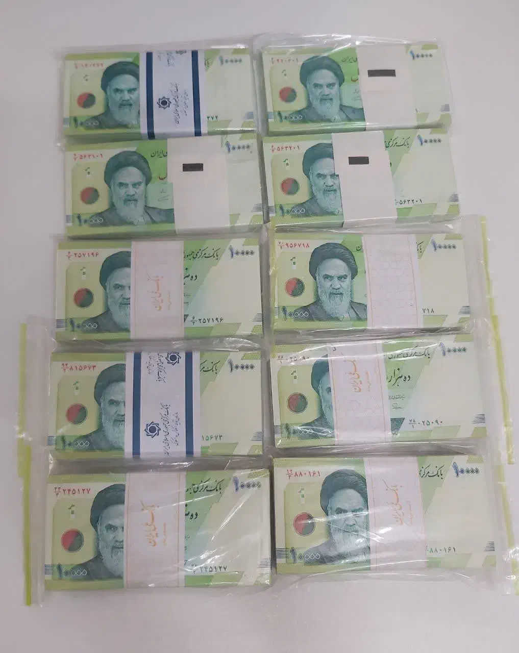 بسته های کلکسیونی و شاباشی و نو مخصوص روز مادر|کلکسیون سکه، تمبر، اسکناس|قم, یزدانشهر|دیوار