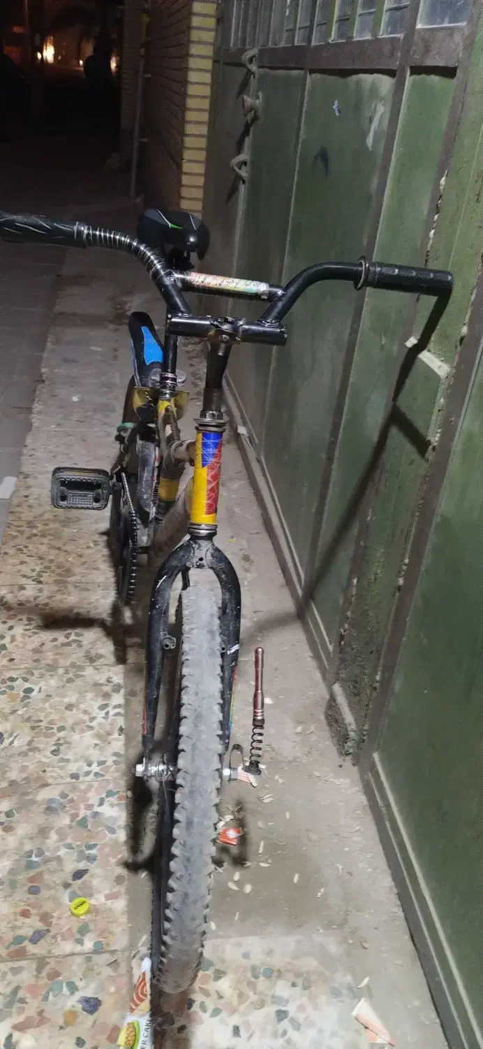 دوچرخه ۲۰|دوچرخه، اسکیت، اسکوتر|خاش, |دیوار