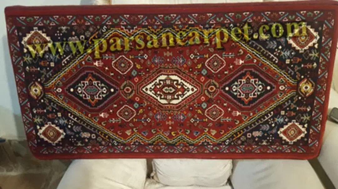 پشت دیواری|پشتی|قم, سربخش|دیوار