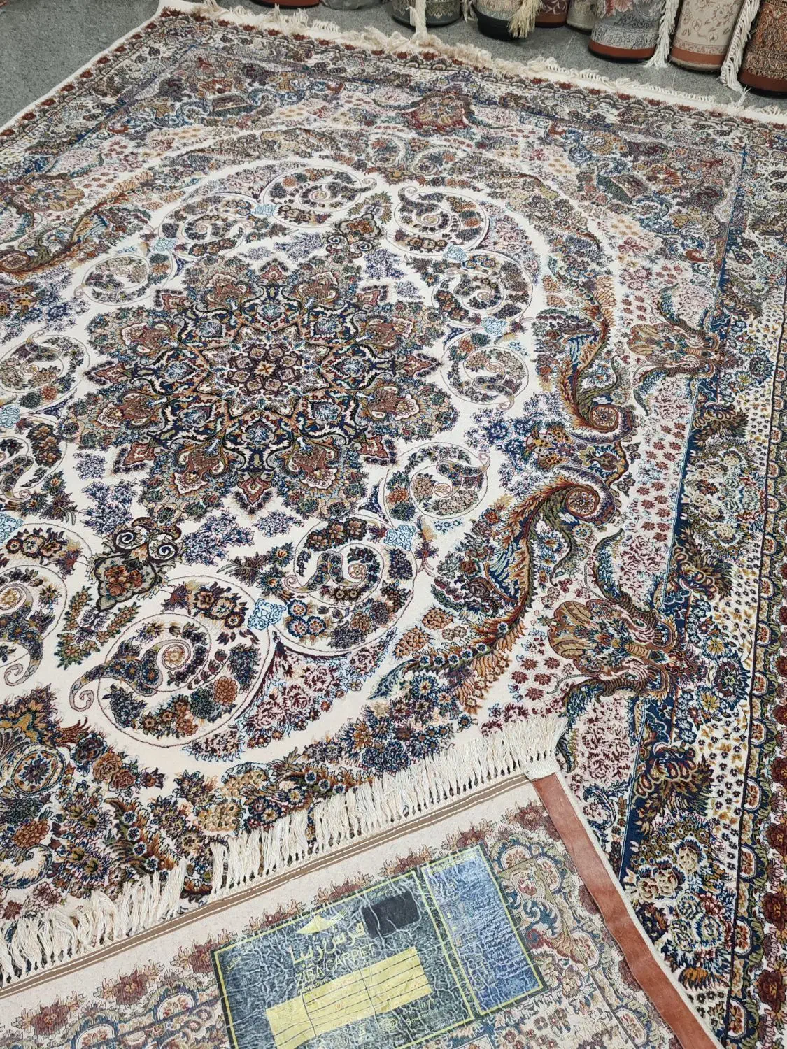 2تخته فرش 9متری زمینه کرم 700شونه|فرش|قم, نیروگاه|دیوار