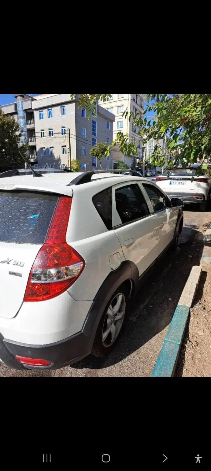 اچ سی کراس مدل ۹۷ بی رنگ فوقلعاده تمیز|خودرو سواری و وانت|تهران, علم و صنعت|دیوار