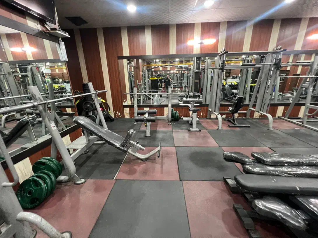 دستگاه باشگاه بدنسازی ب صورت جارو کش|تجهیزات ورزشی|پاکدشت, پاکدشت (مامازند)|دیوار