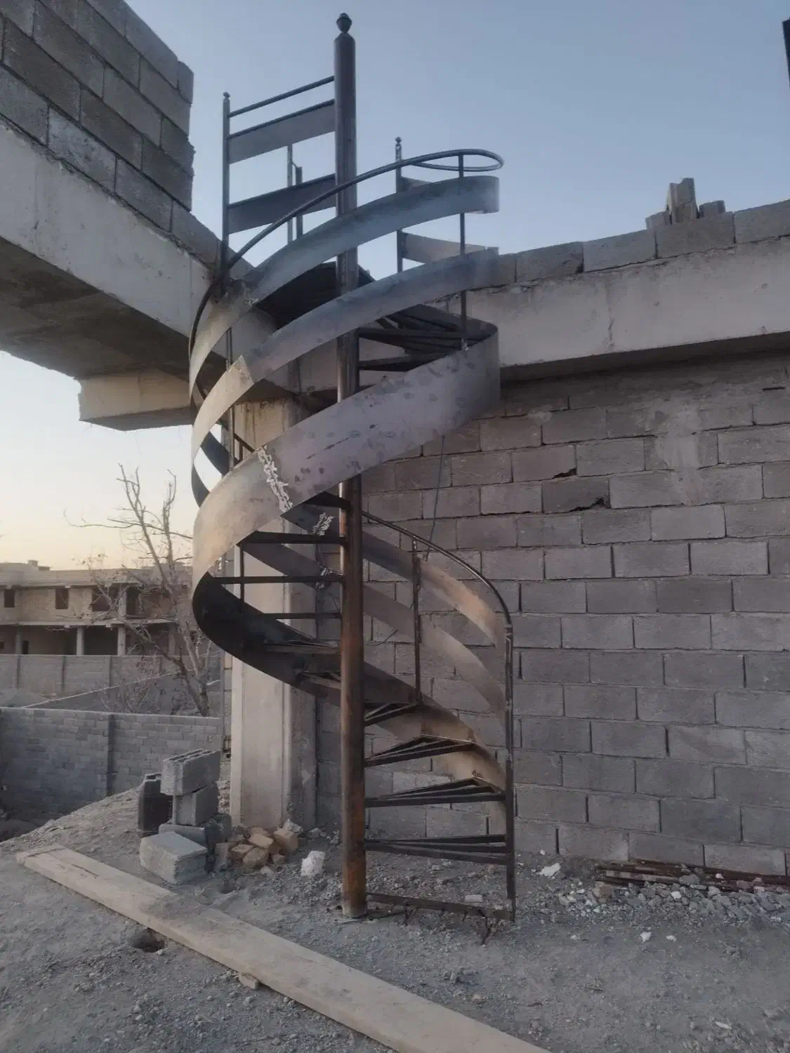 پله گرد وصاف خزایی|خدمات پیشه و مهارت|کرج, کمال‌شهر|دیوار