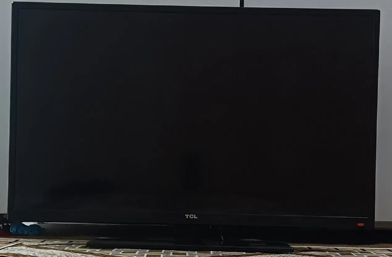 تلوزیون 32|تلویزیون و پروژکتور|الیگودرز, |دیوار