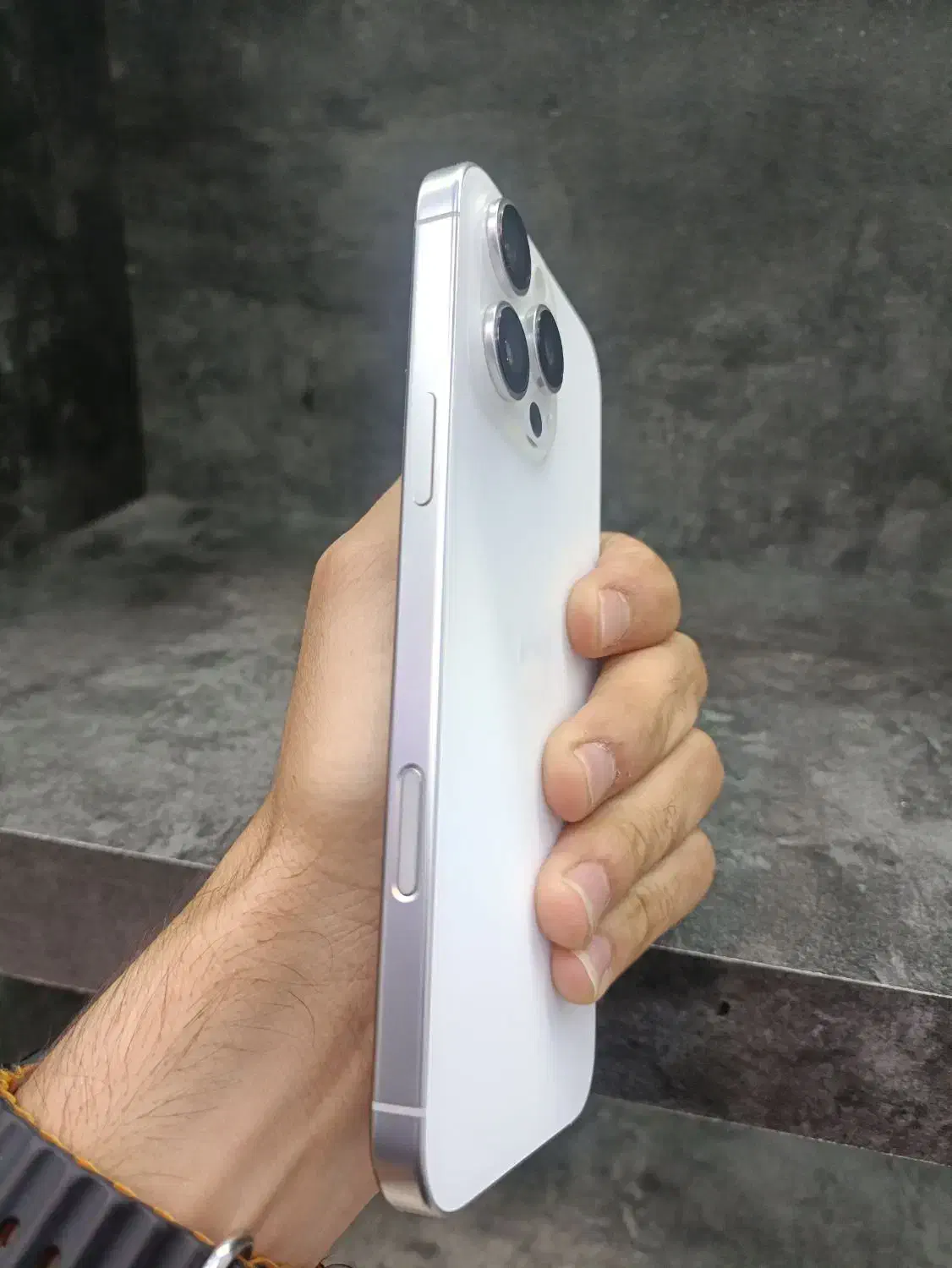 16مکس /سفید/30بار شارژ/معاوضه|موبایل|اصفهان, مفتح|دیوار