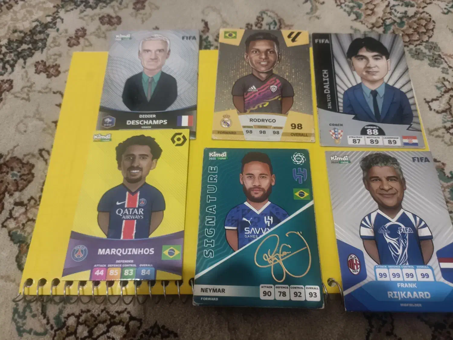 کارت فوتبال کیمدی 52تا موجود است|اسباب‌‌بازی|میانه, |دیوار