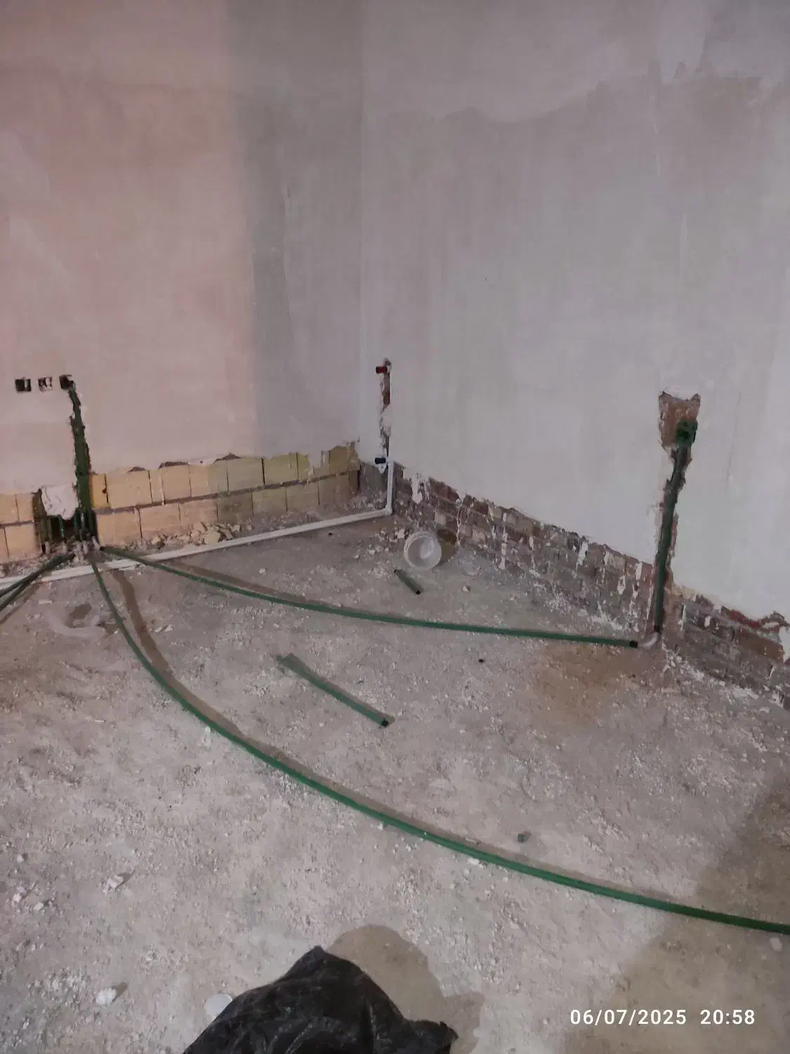 سیم کشی برق ساختمان و صنعتی نصب و تعمیر آیفون|خدمات پیشه و مهارت|مهاباد (آذربایجان غربی), |دیوار