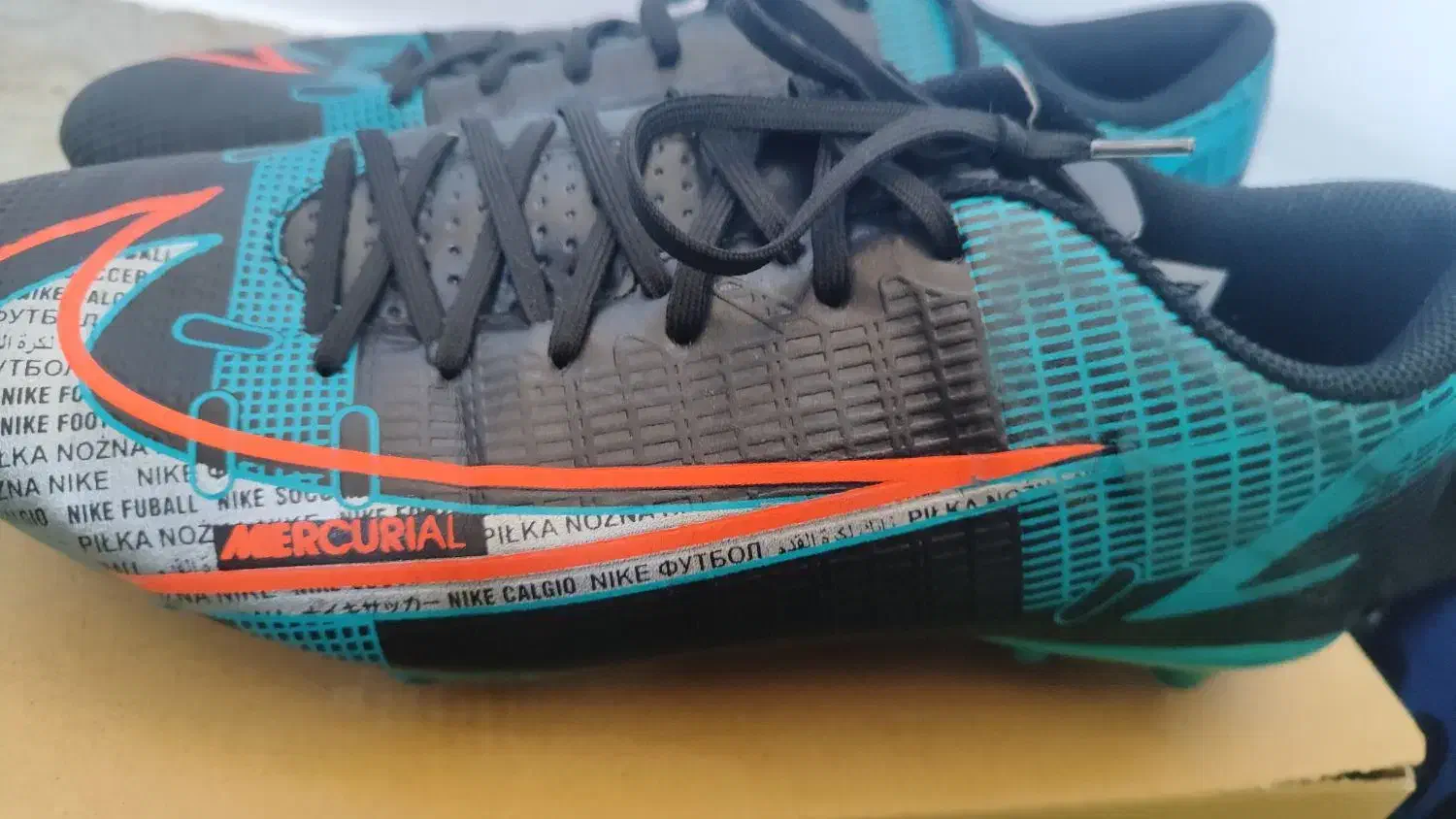 استوک چمن|کیف، کفش، کمربند|مرودشت, ژیان|دیوار