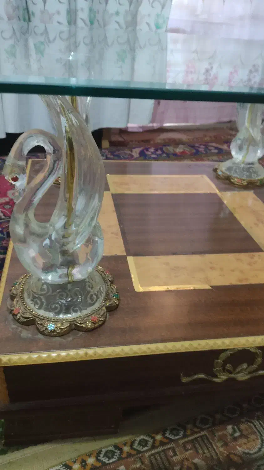 میز جلو مبلی زیبا قو نشان|مبلمان خانگی و میز عسلی|اقبالیه, |دیوار