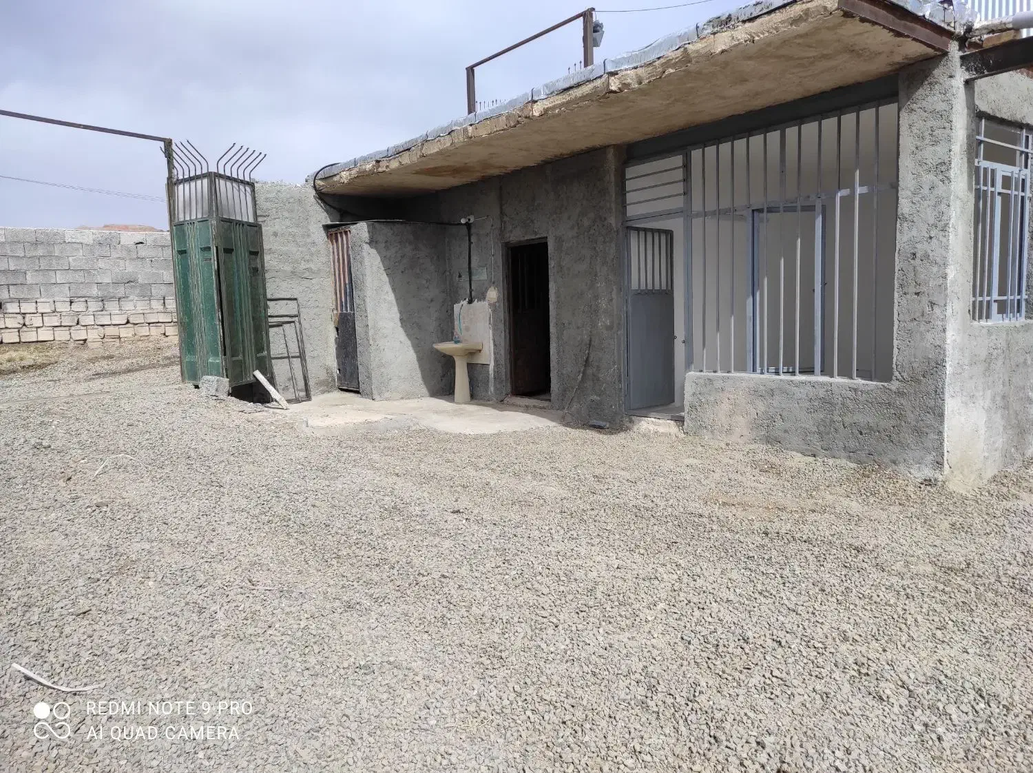 اجاره کارگاه یا انبار اتوبان ذوب آهن کوی بافندگان|اجارهٔ دفتر صنعتی، کشاورزی، تجاری|خمینیشهر, |دیوار