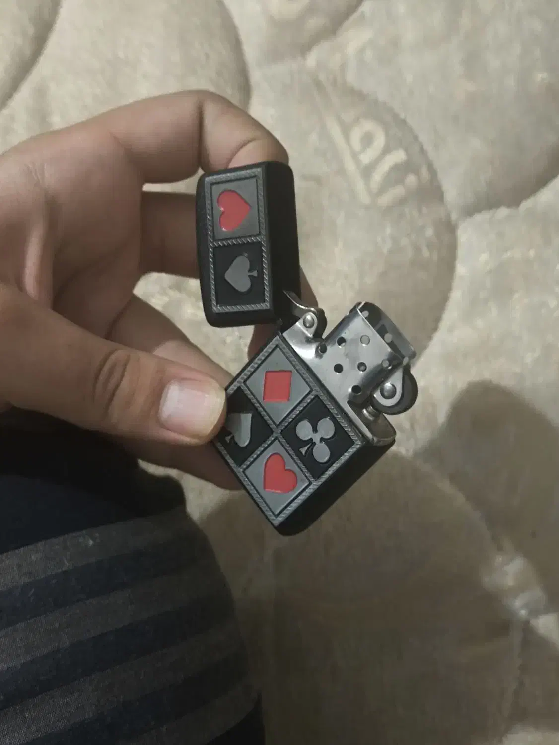 فندک زیپو|کلکسیون اشیاء عتیقه|بوشهر, |دیوار