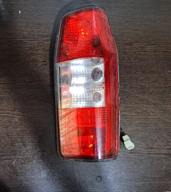 چراغ عقب کارا|قطعات یدکی و لوازم جانبی|بهارستان, |دیوار