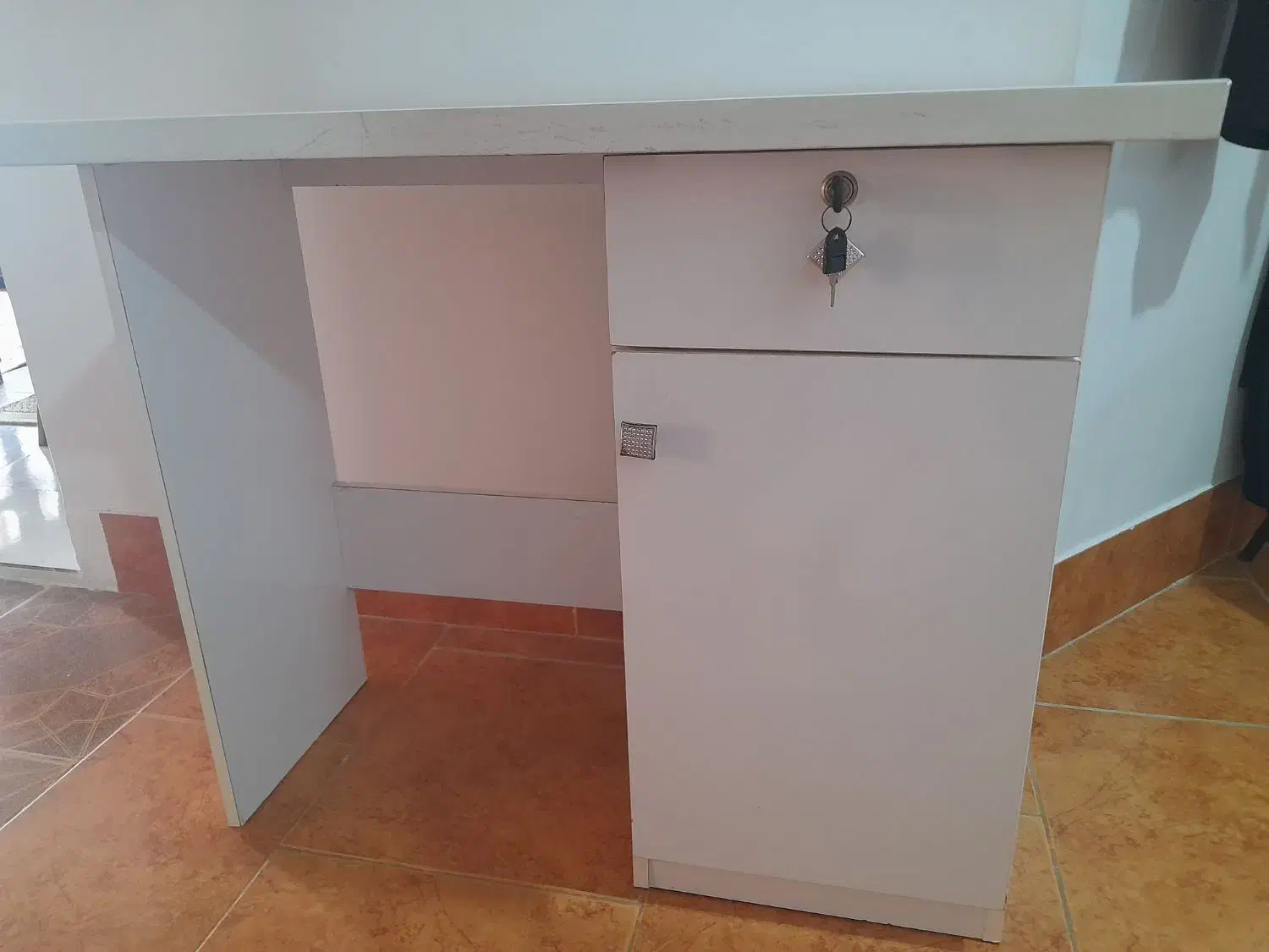 میز تحریر|میز تحریر و کامپیوتر|ساری, |دیوار