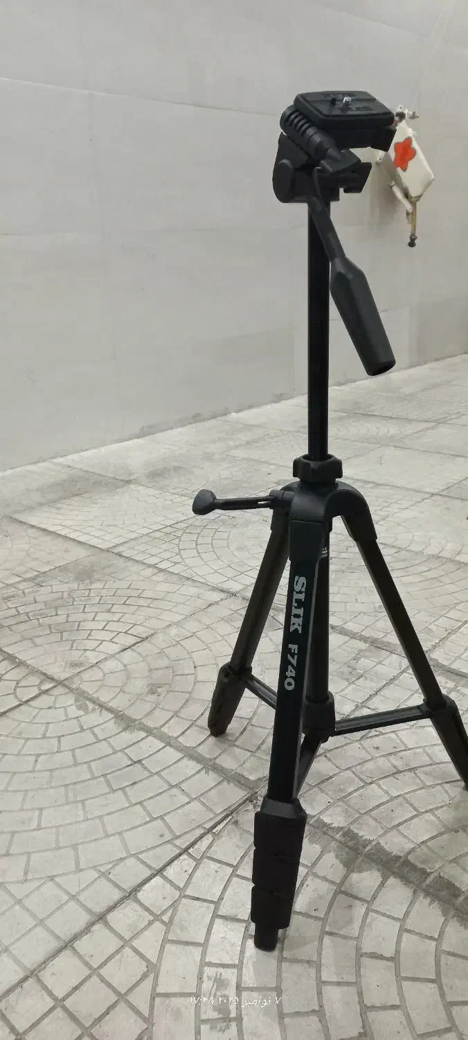 پایه دوربین|دوربین عکاسی و فیلم‌برداری|نسیم‌شهر, |دیوار