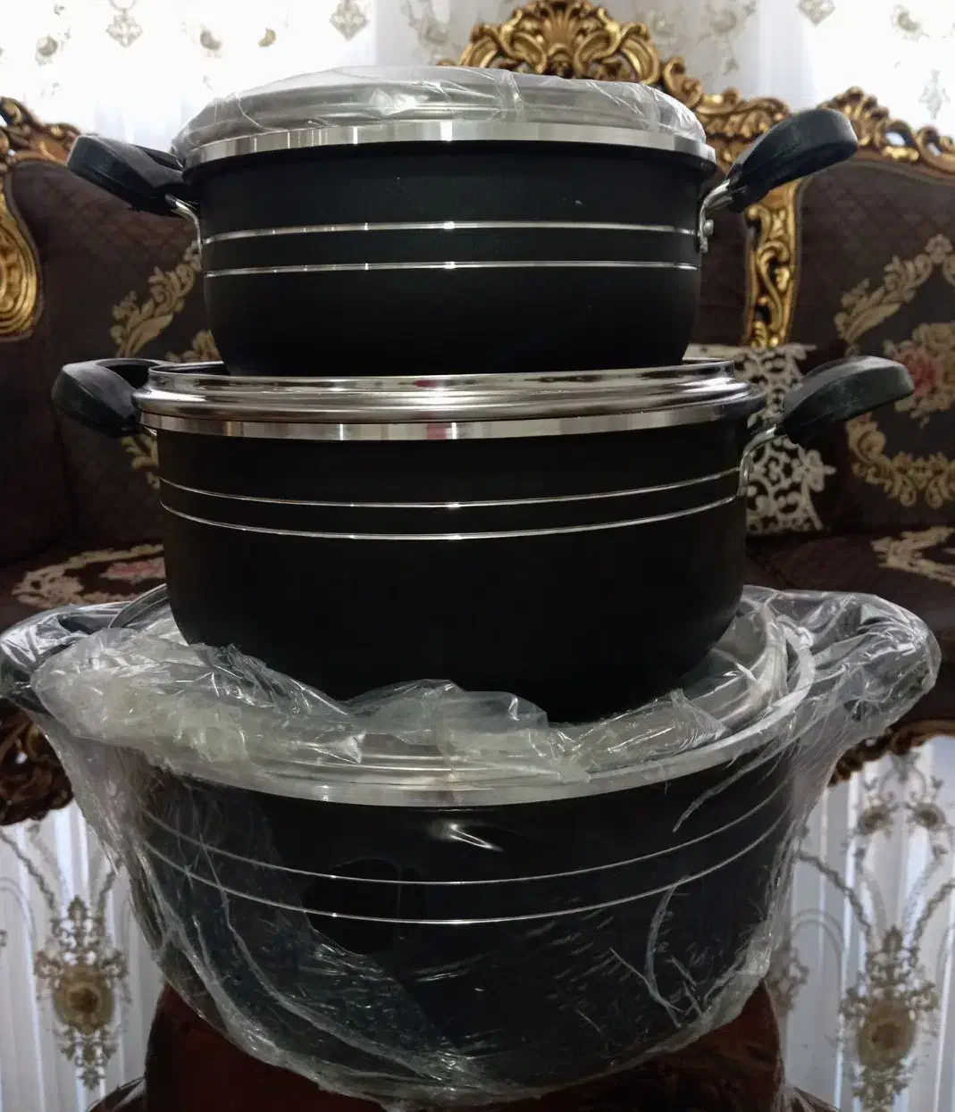 قابلمه|ظروف پخت‌وپز|ملارد, |دیوار