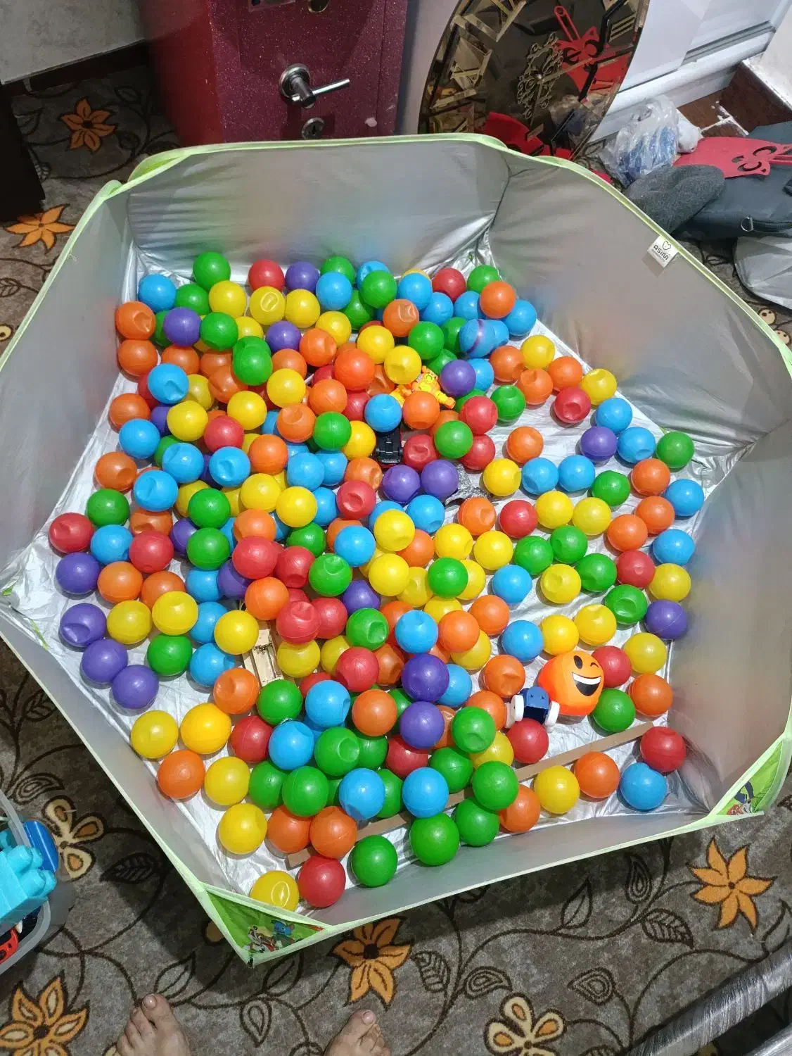 استخر توپ|اسباب‌بازی بچه|قرچک, شهرک الحدید|دیوار