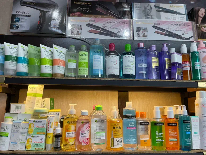 محصولات بهداشتی|آرایشی، بهداشتی، درمانی|شیراز, اصلاحنژاد|دیوار