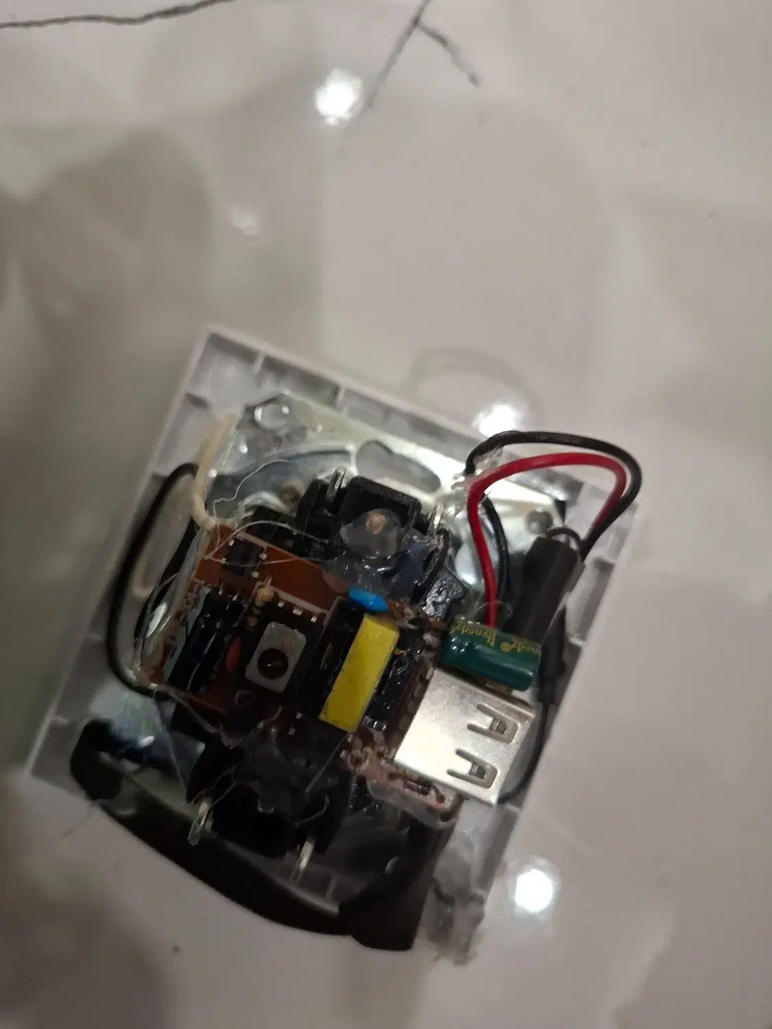 پریز دوربین دار|دوربین مداربسته|تهران, تختی|دیوار