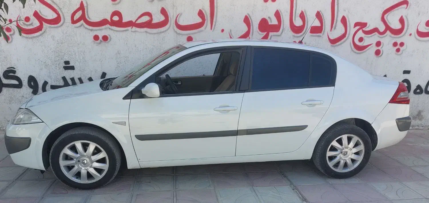 مگان ۲۰۰۰ اتومات مدل ۸۹|خودرو سواری و وانت|بندر دیر, |دیوار