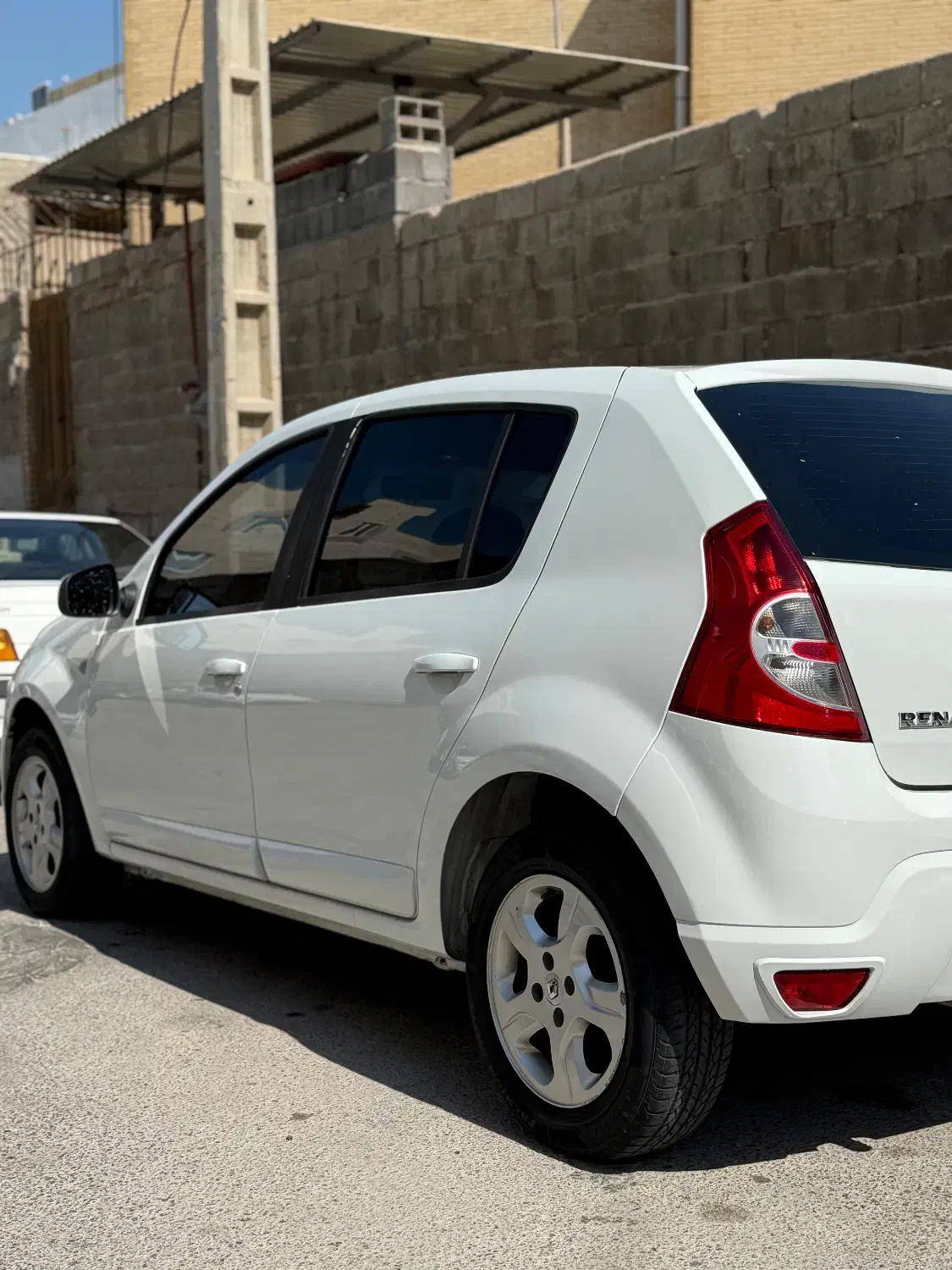 رنو ساندرو اتوماتیک 97|خودرو سواری و وانت|بوشهر, |دیوار