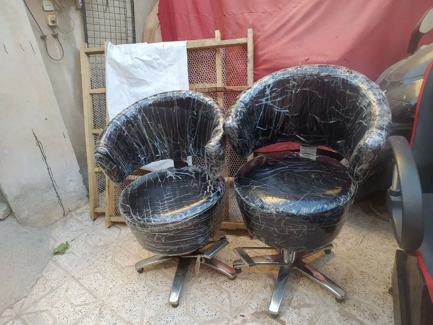 صندلی|صندلی و نیمکت|نیشابور, شهید بهشتی|دیوار