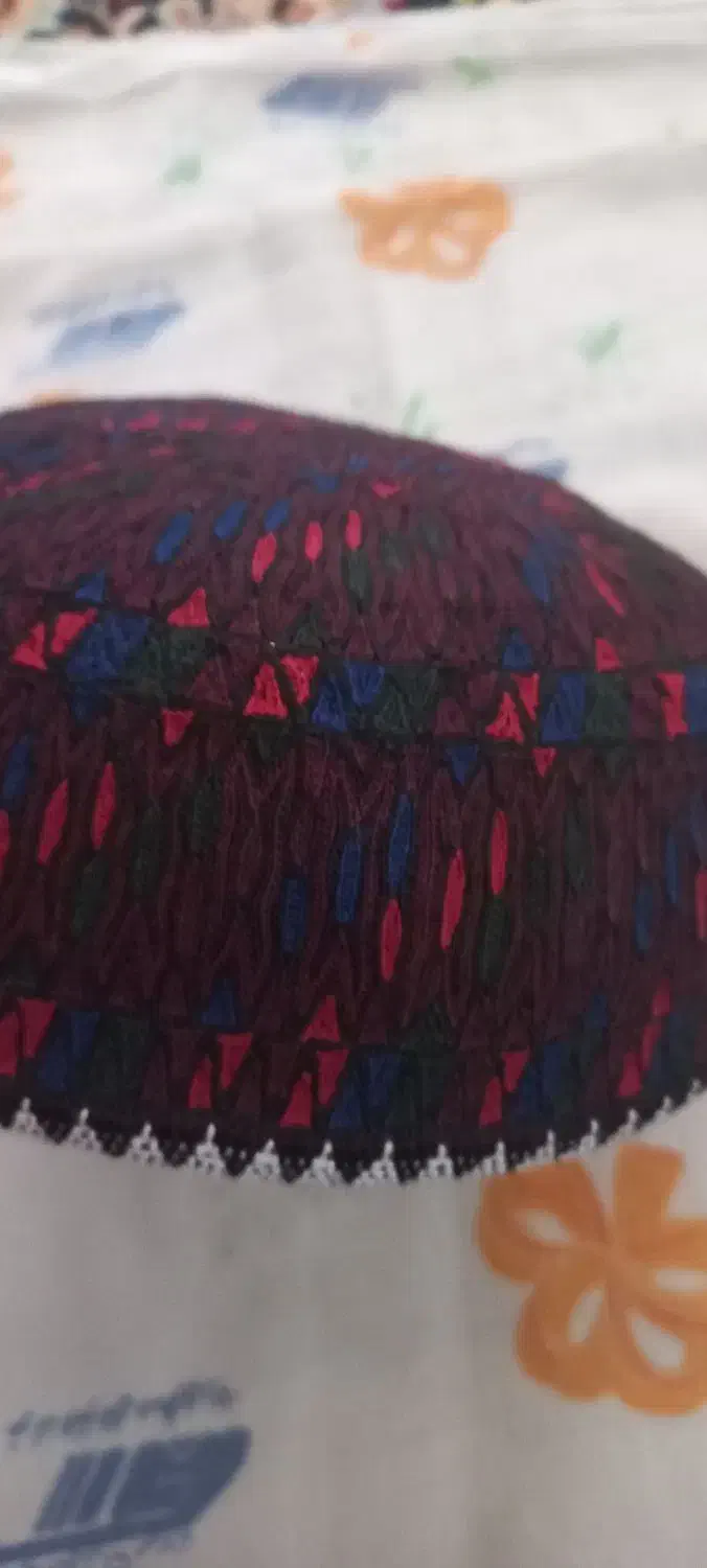 کلاه دست دوزی شده بابهترین نخ|لباس|آق قلا, |دیوار