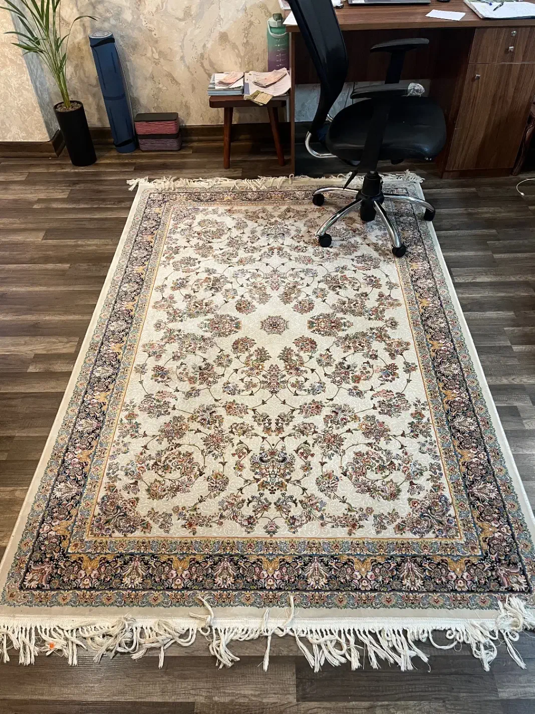 فرش ۱۲۰۰ شانه و تخت mdf|تخت و سرویس خواب|رشت, منظریه|دیوار