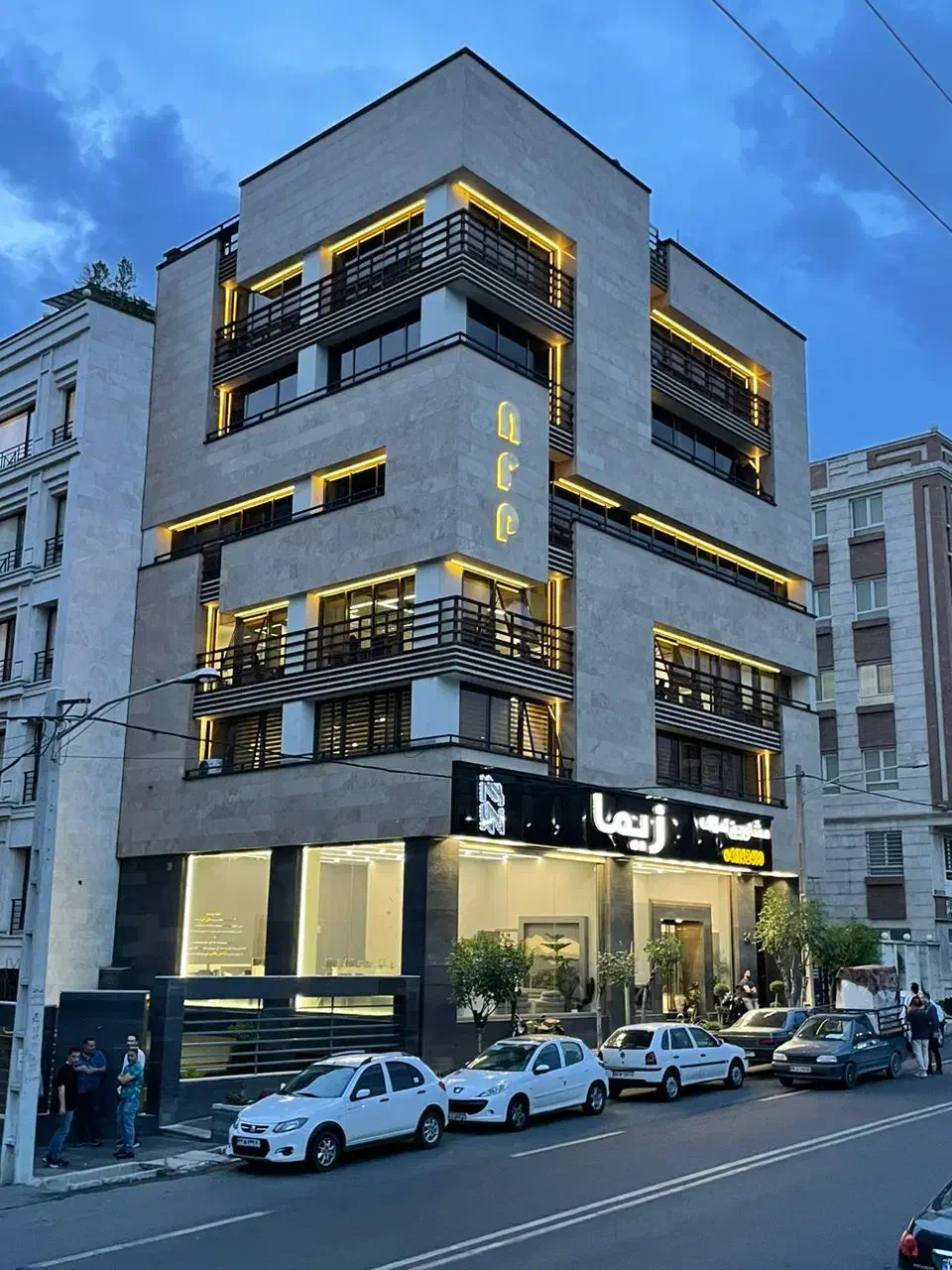 ۱۶۵ متر سه خوابه شرق مرزداران