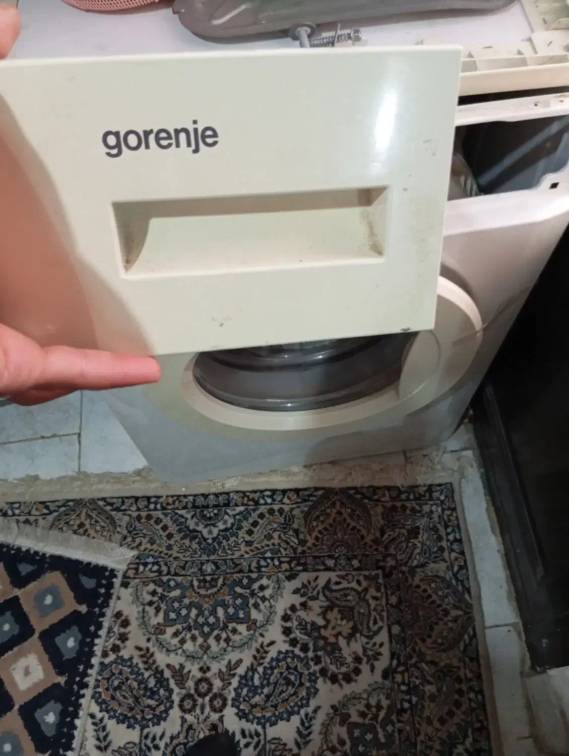 ماشین لباس شوی|ماشین لباسشویی و خشککن لباس|رشت, پاستوریزه|دیوار