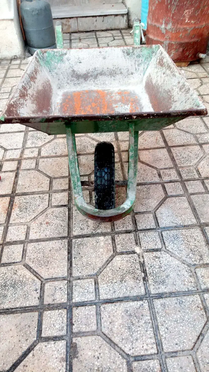 گاری فرقون کارکرده سالم سالم بیل و کلنگ|مصالح و تجهیزات ساختمان|صدرا-فارس, فاز ۲|دیوار