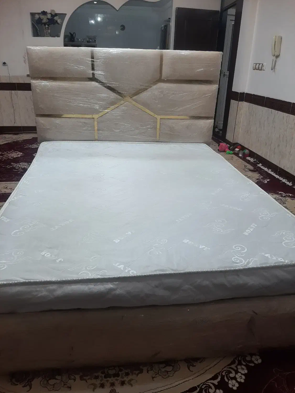 تخت خواب دونفره|تخت و سرویس خواب|بانه, |دیوار