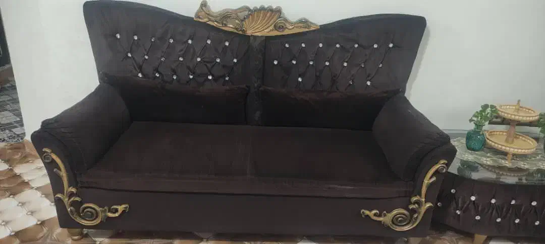 مبل هفت نفره تمیز|مبلمان خانگی و میز عسلی|رشت, کوی امام رضا|دیوار