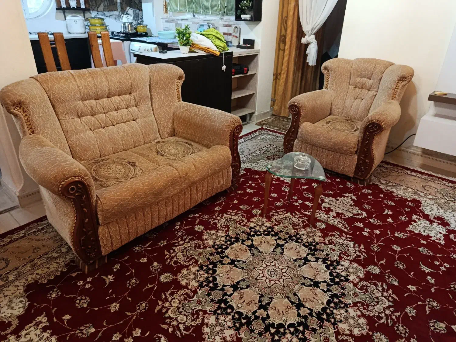 مبل راحتی سالم|مبلمان خانگی و میز عسلی|عباسآباد, |دیوار