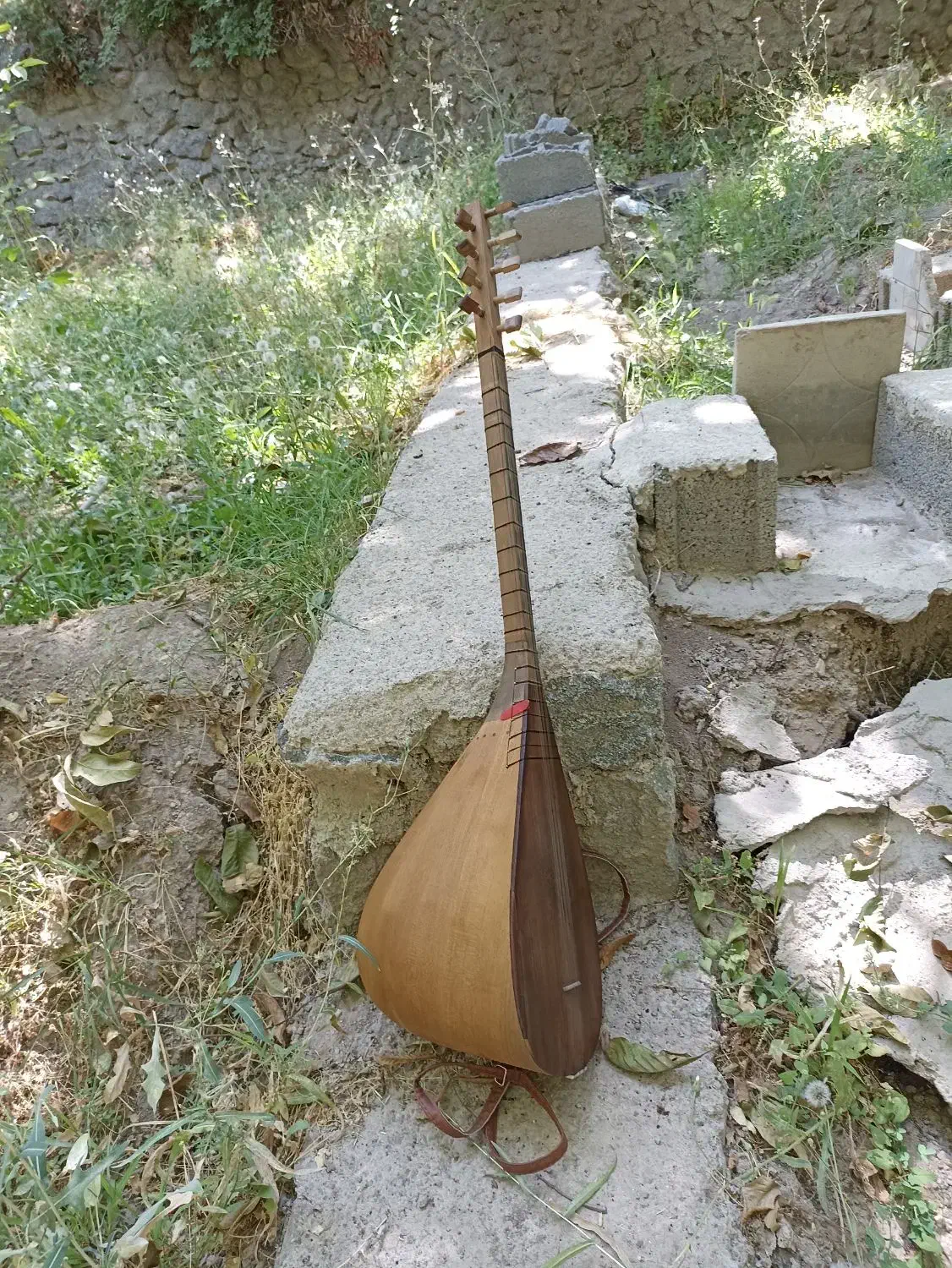 ساز قوپوز آشیق سازی|سازهای سنتی|اسکو, |دیوار