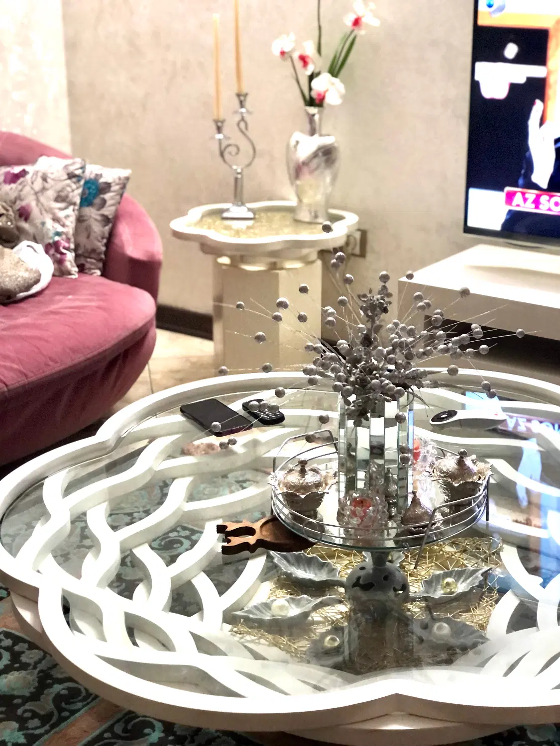 میز جلو مبلی گردون و چرخشی و عسلی سفید شیشه ای|مبلمان خانگی و میز عسلی|تهران, بهمن یار|دیوار